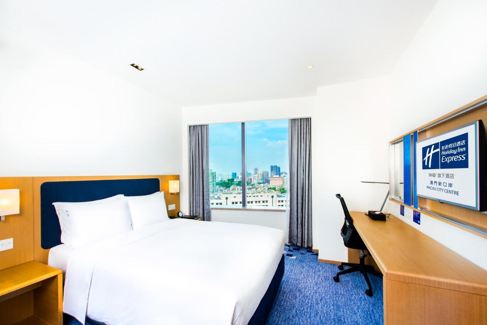 Holiday Inn Express Macau City Centre By Ihg Exterior photo